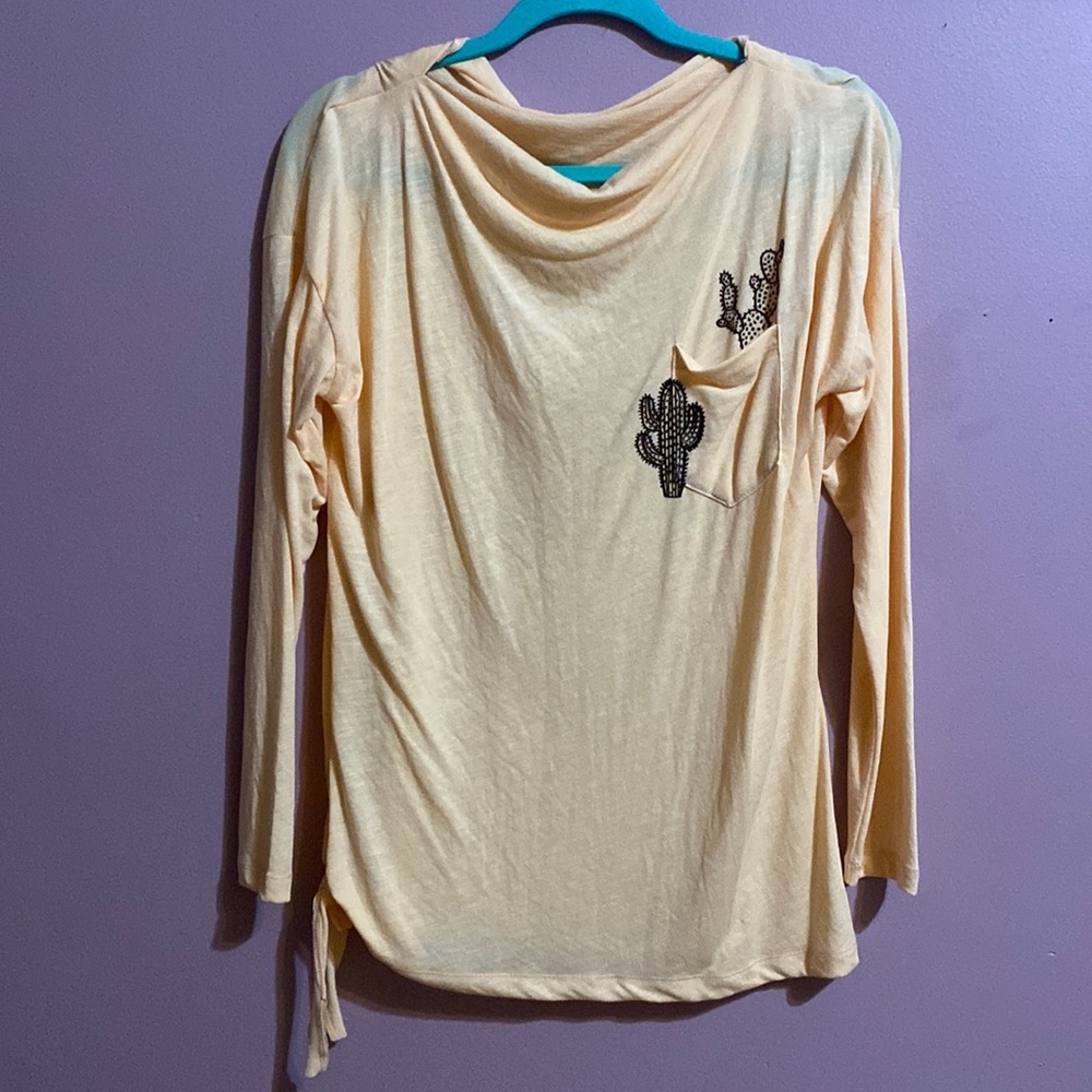 Long sleeve light orange color